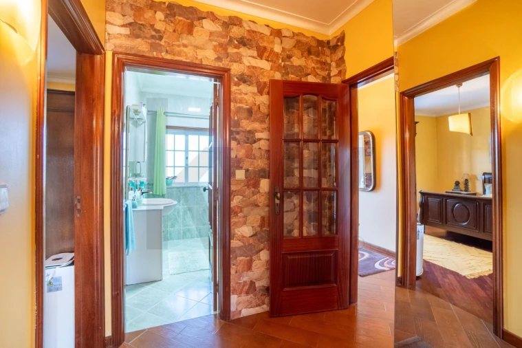 Moradia T3 para Venda em O. Azeméis, Riba-Ul, Ul, Macinhata Seixa, Madail Foto 7