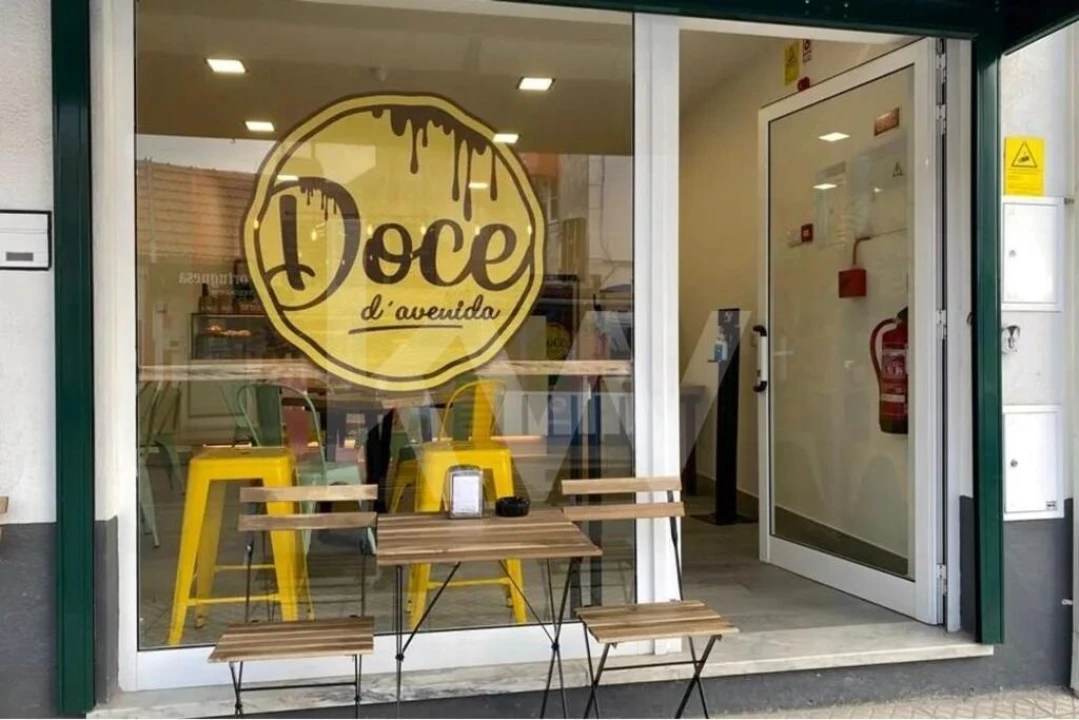 Loja para Trespasse em Charneca de Caparica e Sobreda Foto 31