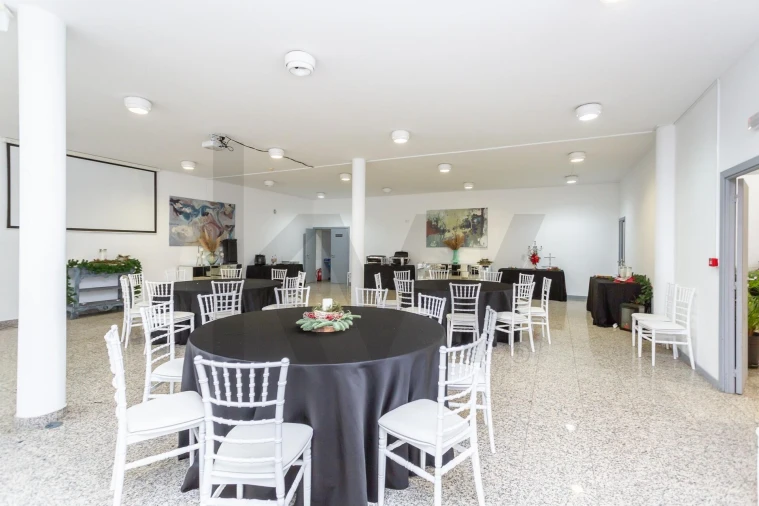 Loja para Venda em Romeira e Várzea Foto 20