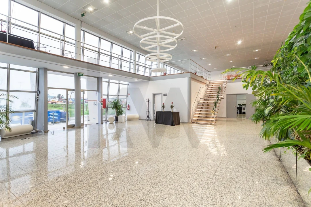 Loja para Venda em Romeira e Várzea Foto 5