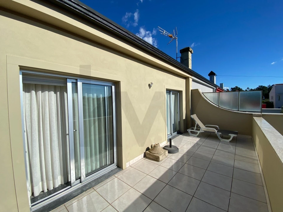 Moradia T3 para Venda em Arvore Foto 27