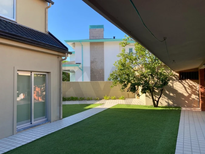 Moradia T3 para Venda em Arvore Foto 3