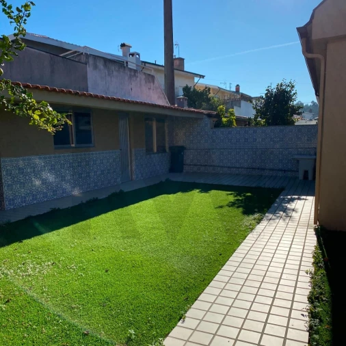 Moradia T3 para Venda em Arvore Foto 18