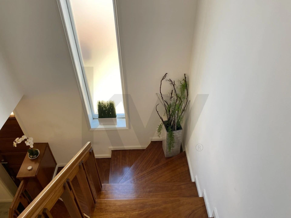 Moradia T3 para Venda em Arvore Foto 34