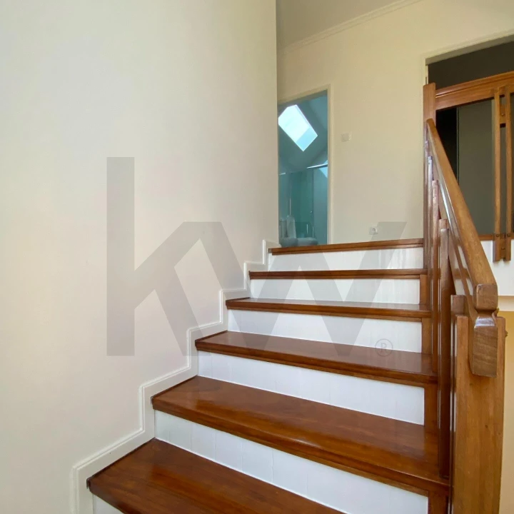 Moradia T3 para Venda em Arvore Foto 35