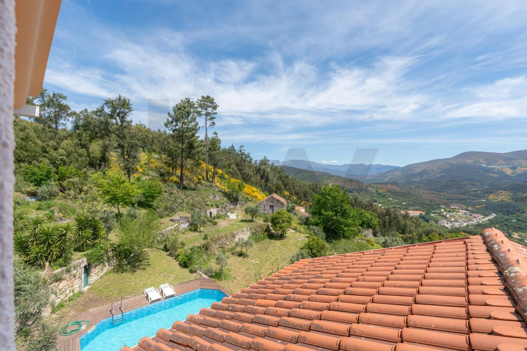 Moradia T3 para Venda em Santa Ovaia e Vila Pouca da Beira Foto 20