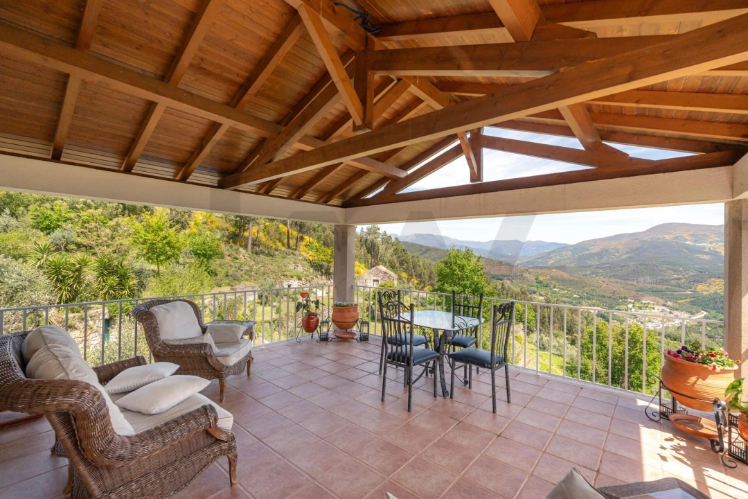 Moradia T3 para Venda em Santa Ovaia e Vila Pouca da Beira Foto 7