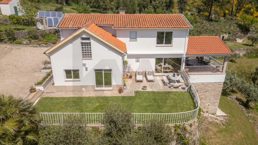 Moradia T3 para Venda em Santa Ovaia e Vila Pouca da Beira Foto 34