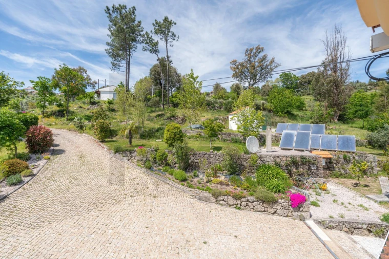 Moradia T3 para Venda em Santa Ovaia e Vila Pouca da Beira Foto 32