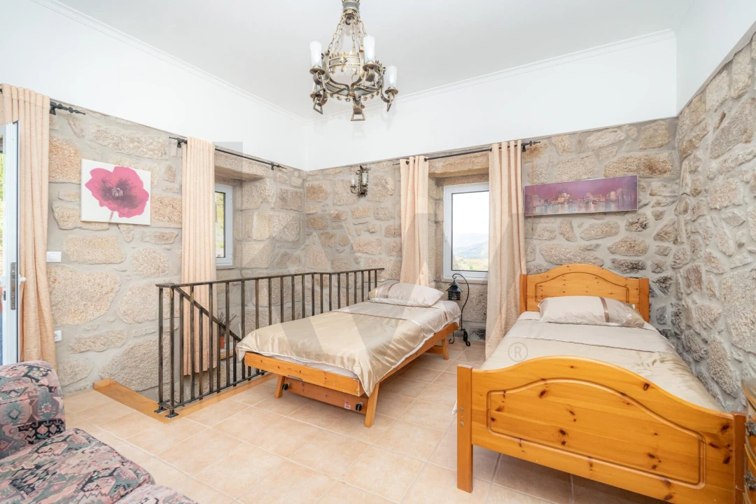 Moradia T3 para Venda em Santa Ovaia e Vila Pouca da Beira Foto 25