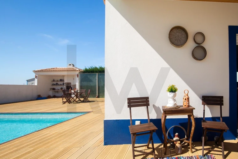 Moradia T4 para Venda em Encarnação Foto 40