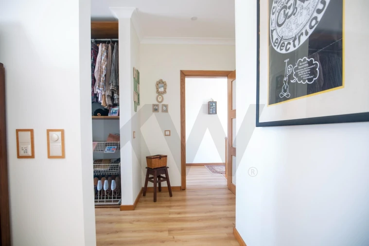 Moradia T4 para Venda em Encarnação Foto 37