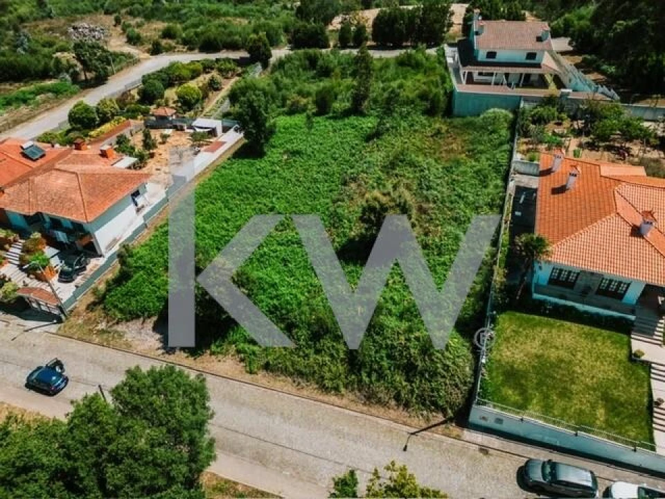 Terreno para Venda em Paços de Brandão Foto 6