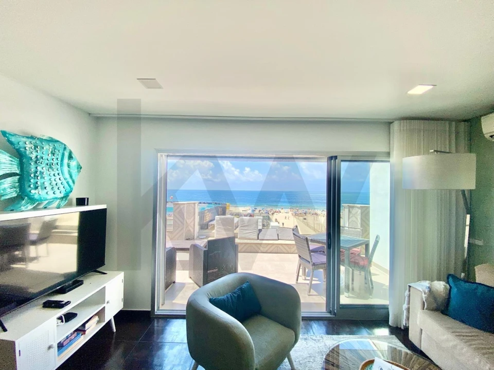 Apartamento T2 para Venda em Nazare Foto 3
