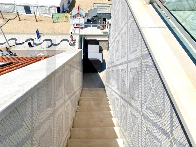 Apartamento T2 para Venda em Nazare Foto 23