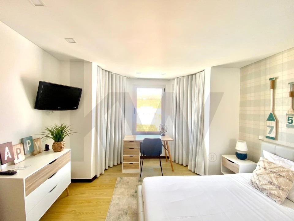 Apartamento T2 para Venda em Nazare Foto 17