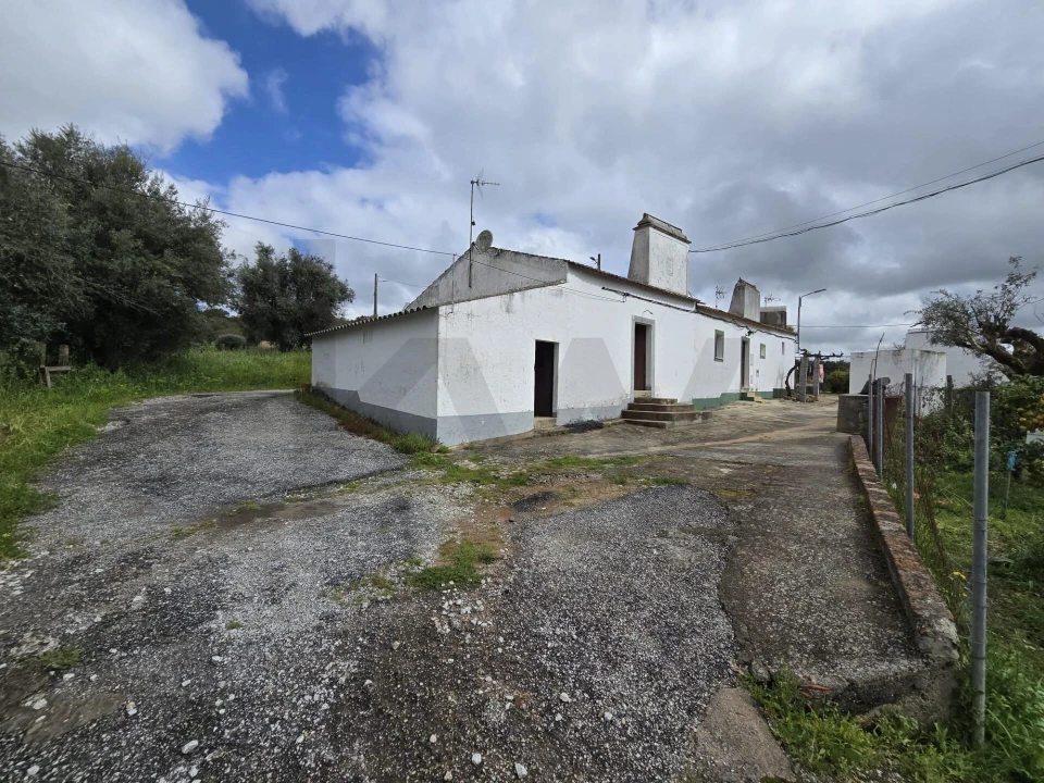 Quinta T2 para Venda em São Manços e São Vicente do Pigeiro Foto 1