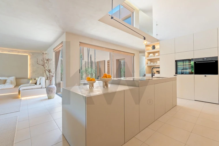 Moradia T4 para Venda em Guia Foto 16