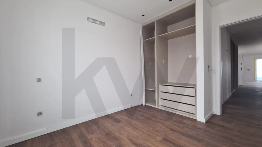 Apartamento T3 para Venda em Marinha Grande Foto 16