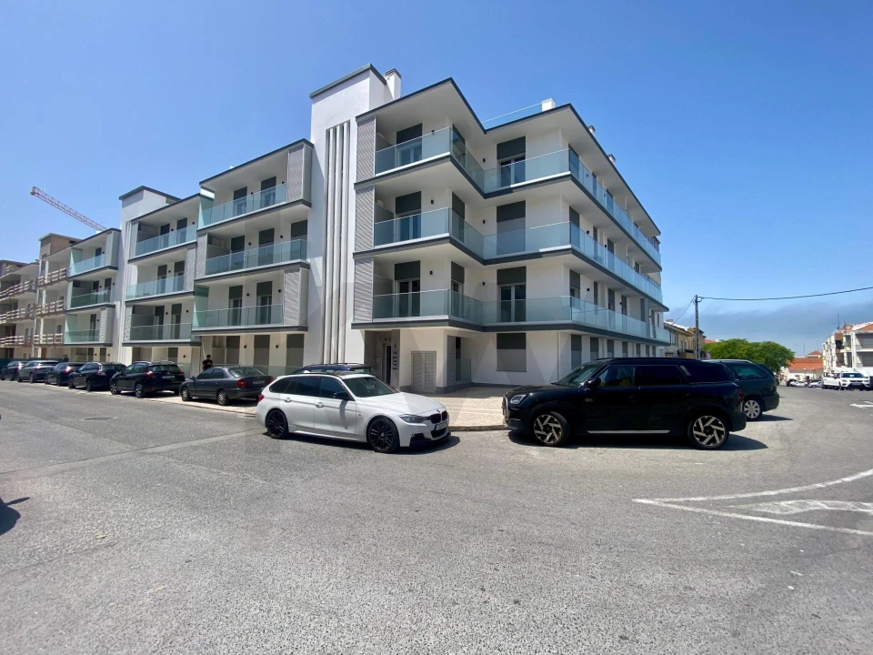 Apartamento T2 para Venda em Nazare Foto 1