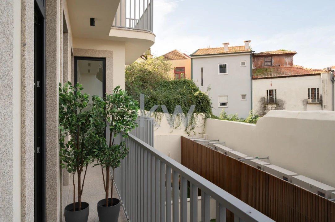 Apartamento T2 para Venda em Cedofeita, Santo Ildefonso, Sé, Miragaia, São Nicolau e Vitória Foto 3
