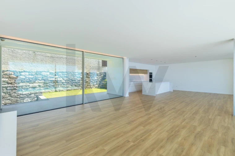 Moradia T4 para Venda em Funchal (Santa Maria Maior) Foto 21