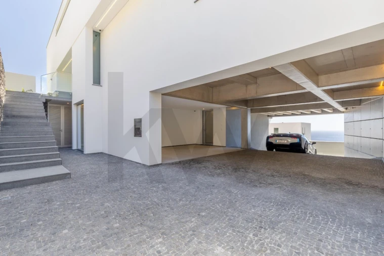 Moradia T4 para Venda em Funchal (Santa Maria Maior) Foto 14