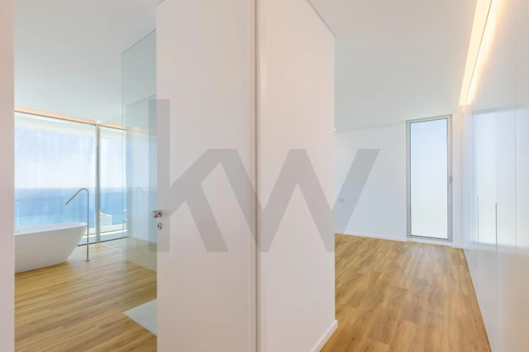 Moradia T4 para Venda em Funchal (Santa Maria Maior) Foto 42