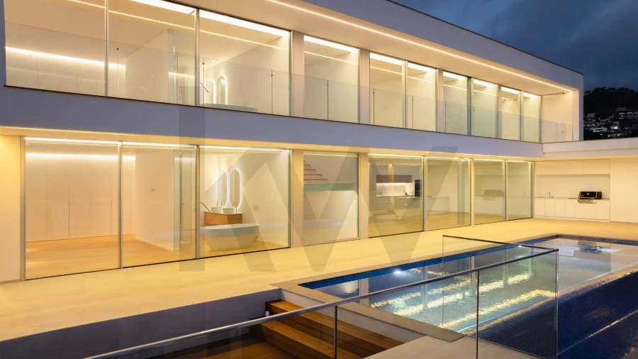 Moradia T4 para Venda em Funchal (Santa Maria Maior) Foto 92