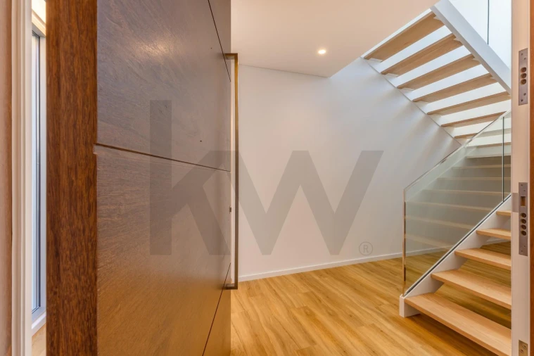 Moradia T4 para Venda em Funchal (Santa Maria Maior) Foto 15