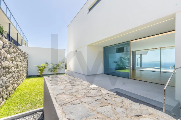 Moradia T4 para Venda em Funchal (Santa Maria Maior) Foto 27