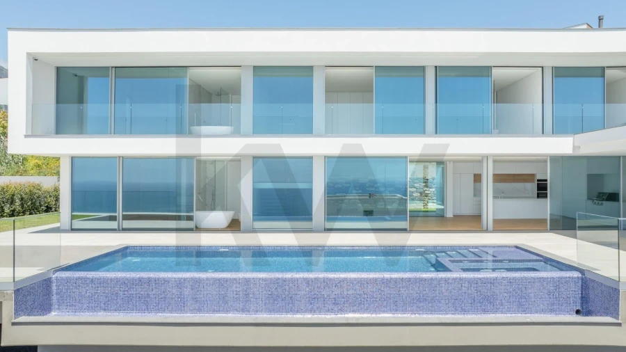 Moradia T4 para Venda em Funchal (Santa Maria Maior) Foto 12