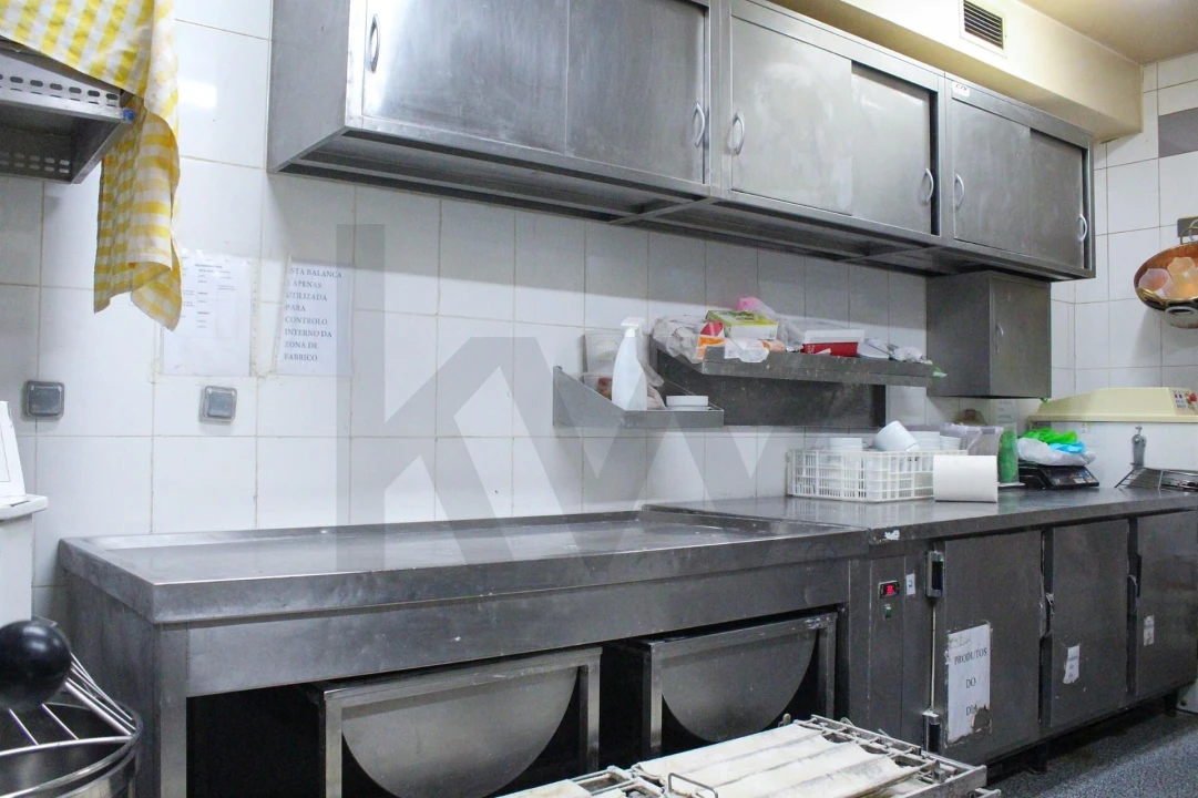 Negócio para Venda em Cernache Foto 13