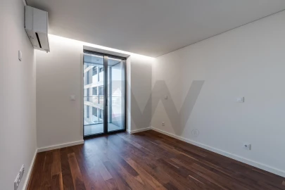 Apartamento T3 para Venda em Mafamude e Vilar do Paraíso