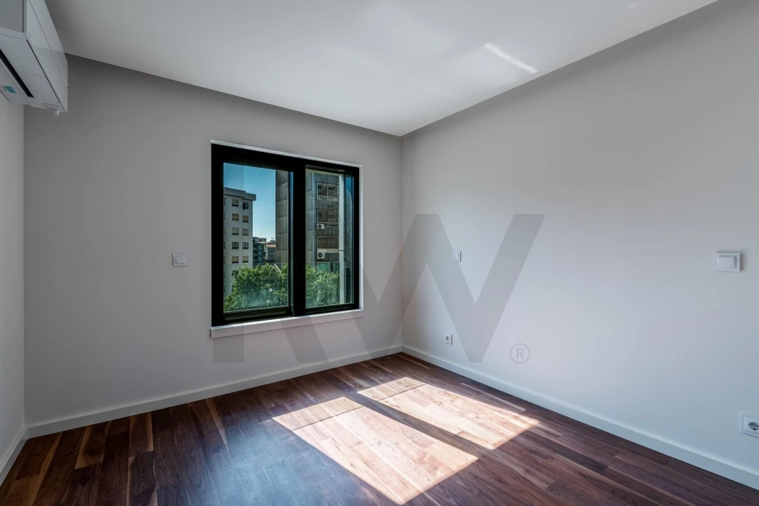 Apartamento T3 para Venda em Mafamude e Vilar do Paraíso Foto 23