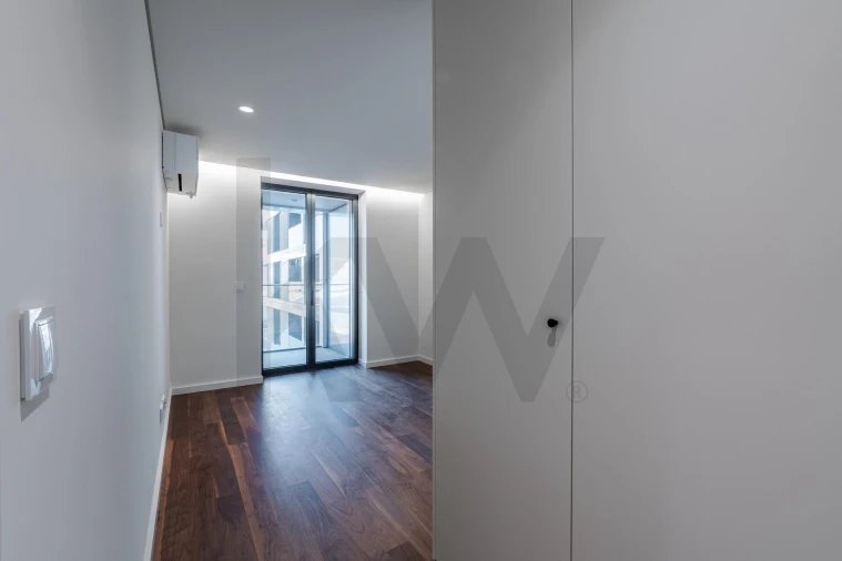 Apartamento T3 para Venda em Mafamude e Vilar do Paraíso Foto 29