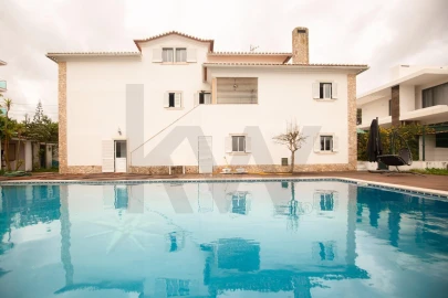 Moradia T5 para Venda em Ericeira