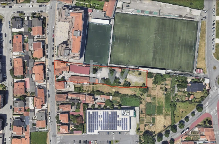 Terreno para Venda em Santa Marinha e São Pedro da Afurada Foto 1