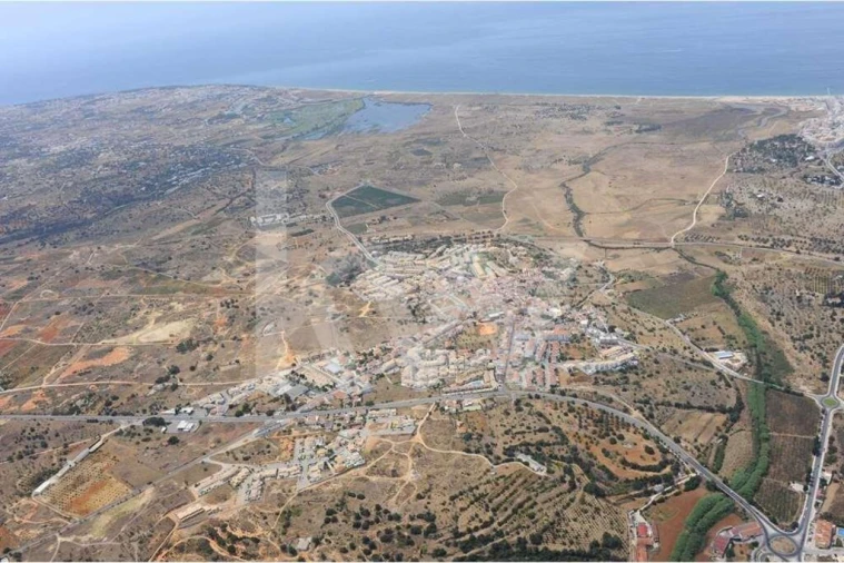 Terreno para Venda em Alcantarilha e Pêra Foto 3
