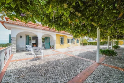Moradia T6 para Venda em Sesimbra (Castelo)