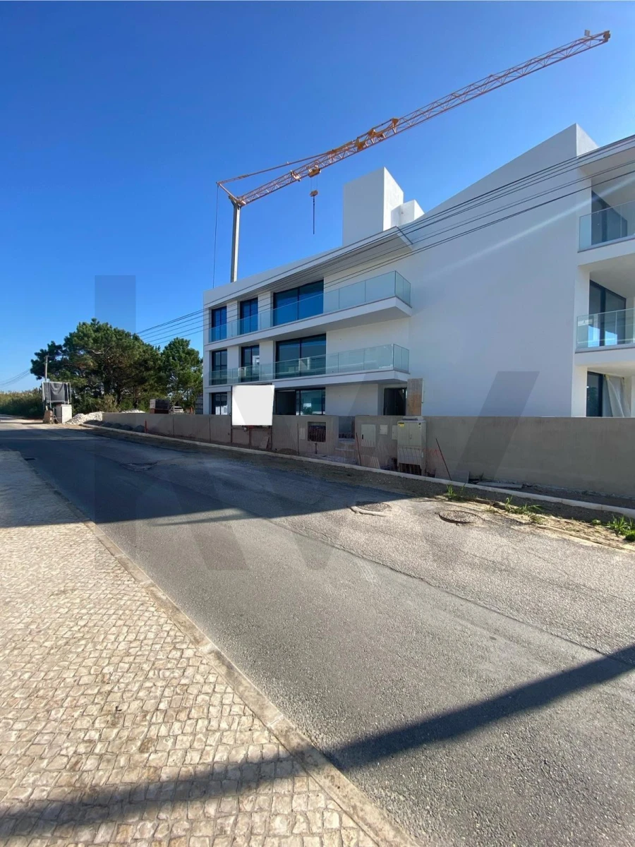 Apartamento T2 para Venda em Nazare Foto 3