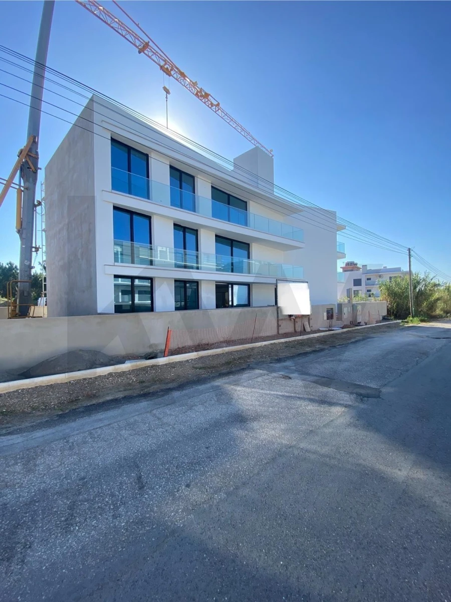 Apartamento T2 para Venda em Nazare Foto 1