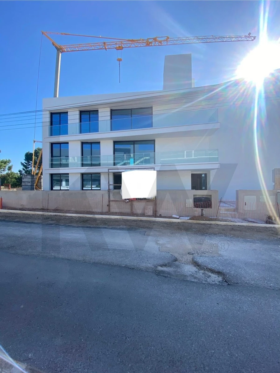 Apartamento T2 para Venda em Nazare Foto 2