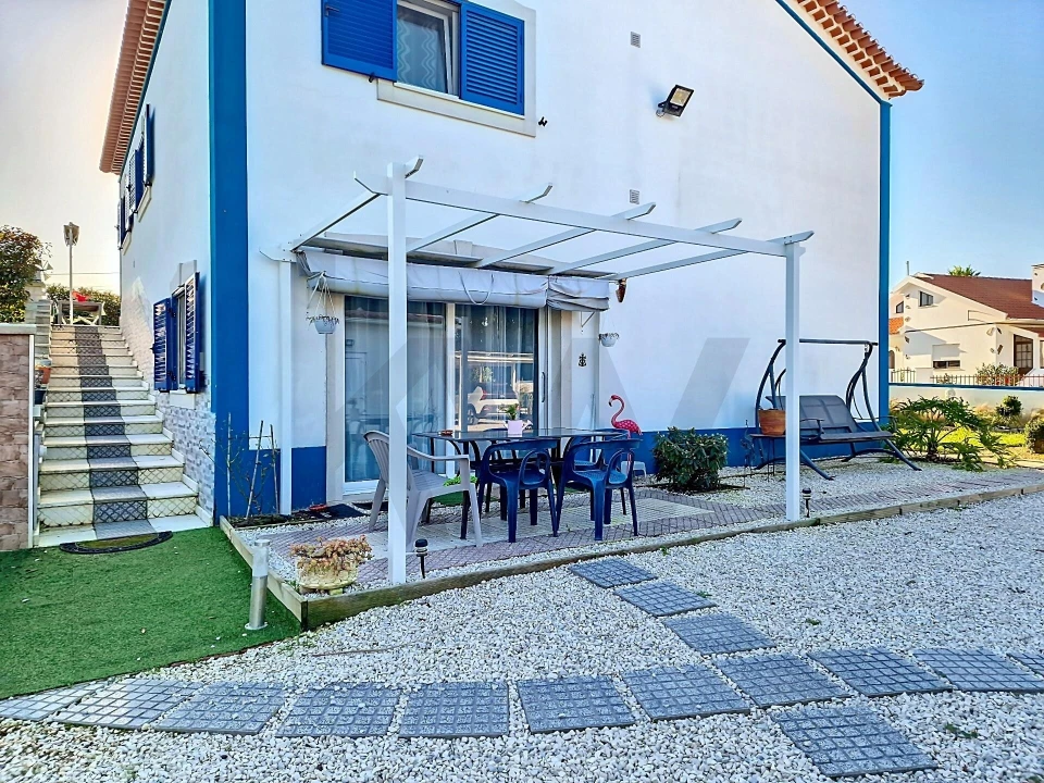 Moradia T3 para Venda em Santa Maria, São Pedro e Sobral da Lagoa Foto 59