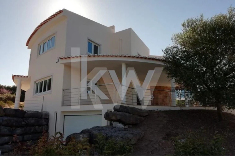 Moradia T4 para Venda em Queluz e Belas Foto 32