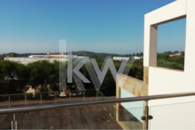 Moradia T4 para Venda em Queluz e Belas Foto 27