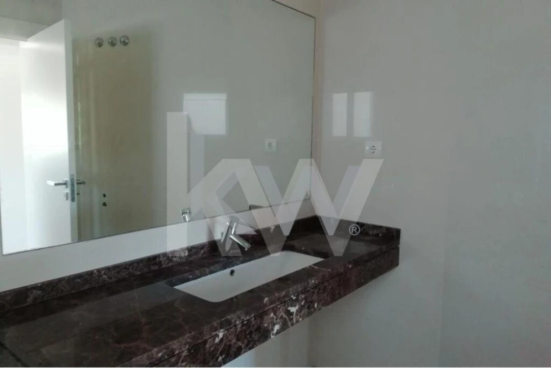 Moradia T4 para Venda em Queluz e Belas Foto 21