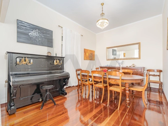 Moradia T4 para Venda em Funchal (Santa Maria Maior) Foto 25