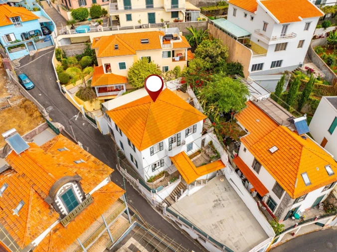 Moradia T4 para Venda em Funchal (Santa Maria Maior) Foto 11