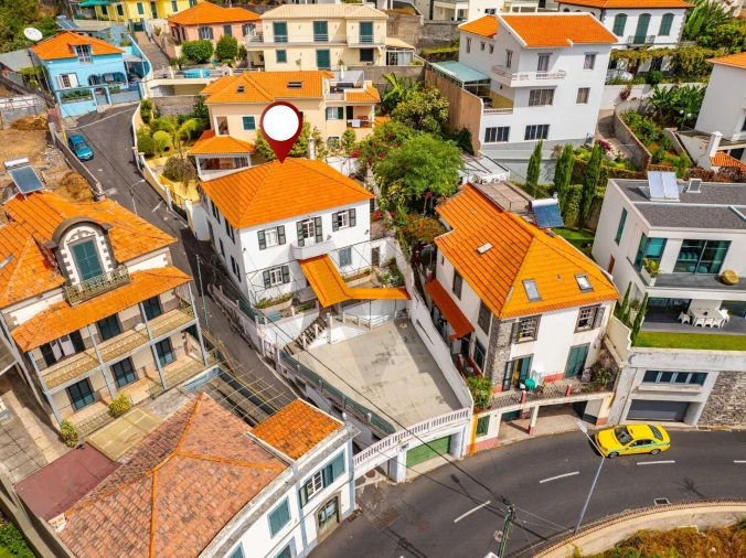 Moradia T4 para Venda em Funchal (Santa Maria Maior) Foto 29